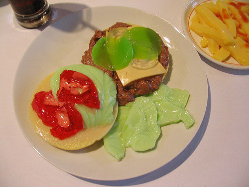 Jell-O Mold Cheeseburger Vanilla and walnut flavored Jell-O bun, pistachio flavored lettuce, cherry and cherry cream Jell-O tomatoes, chocolate and chocolate mousse flavored Jell-O burger, orange-lemon Jell-O cheese, lemon-lime Jell-O pickles and coconut flavored Jell-O onions. (via eatmedaily)